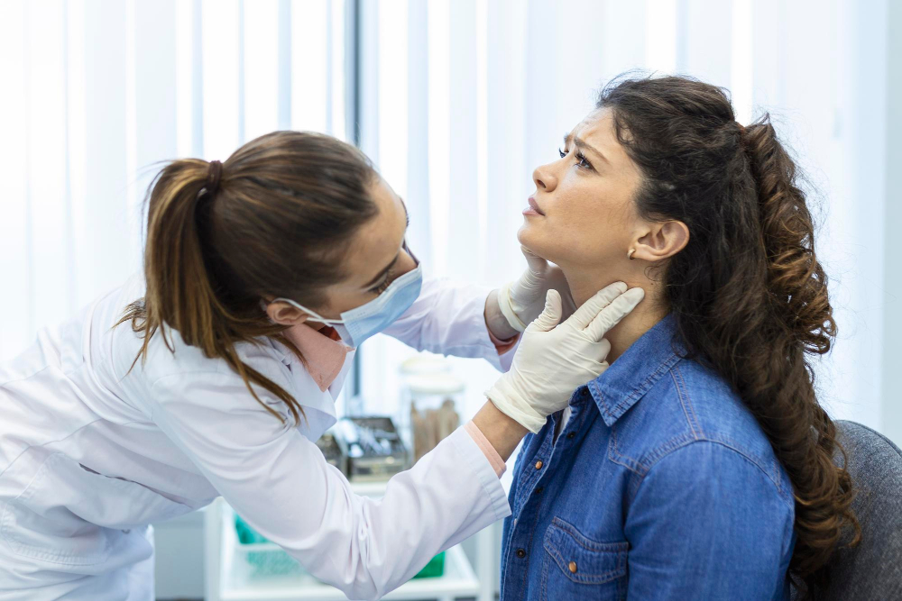Thyroid in Women: Symptoms, Treatment & Care